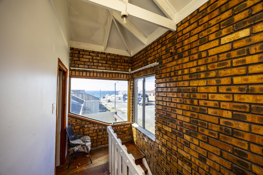 6 Bedroom Property for Sale in Quigney Eastern Cape
